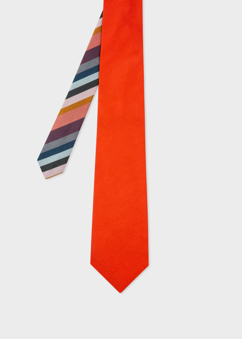 red necktie