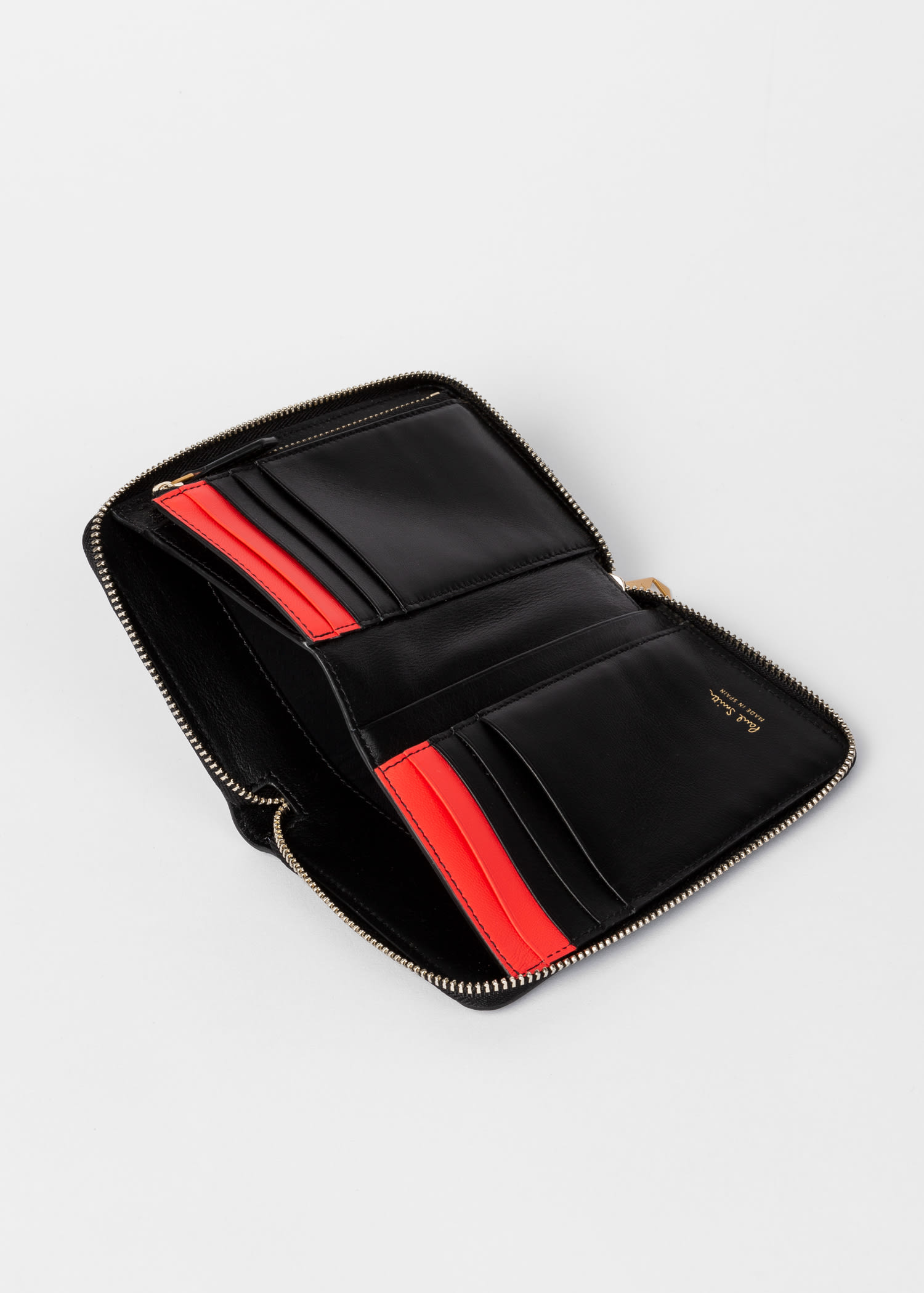 Paul smith store zip around purse