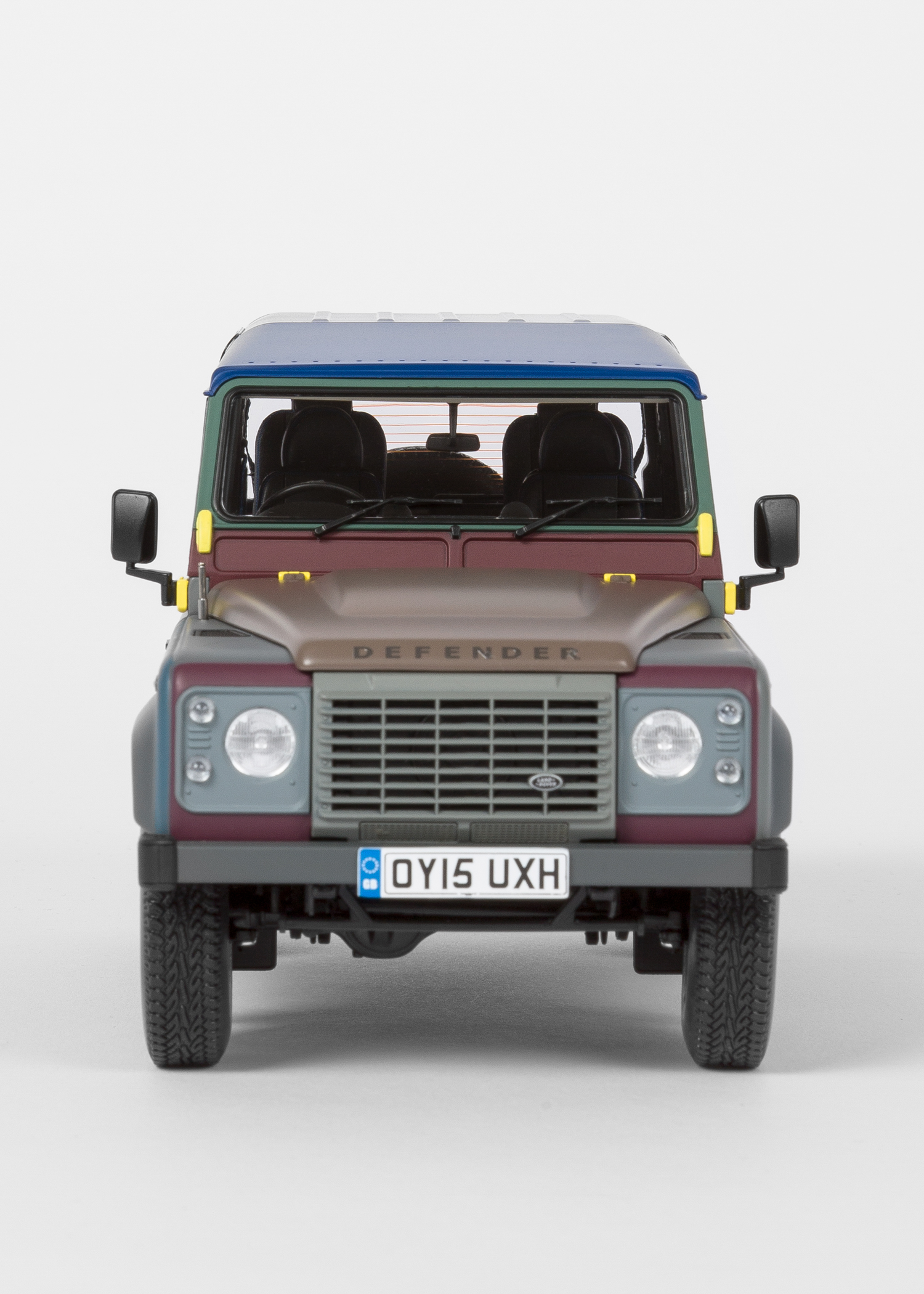 Front Side View - Paul Smith + Land Rover - Defender 90 1/18 Die Cast Metal Collector's Edition 