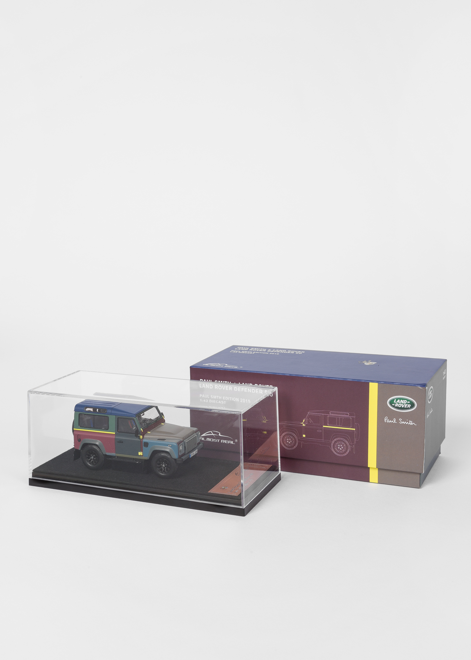 Box view - Paul Smith + Land Rover - Defender 90 1:43 Die Cast Metal Collector's Edition 